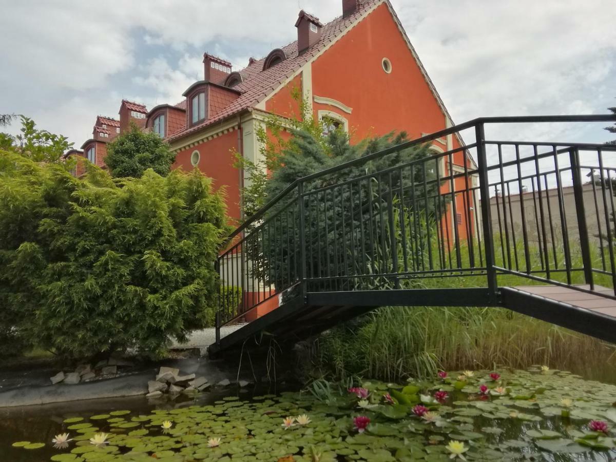 Dworek 1885 Schildberg Exterior foto